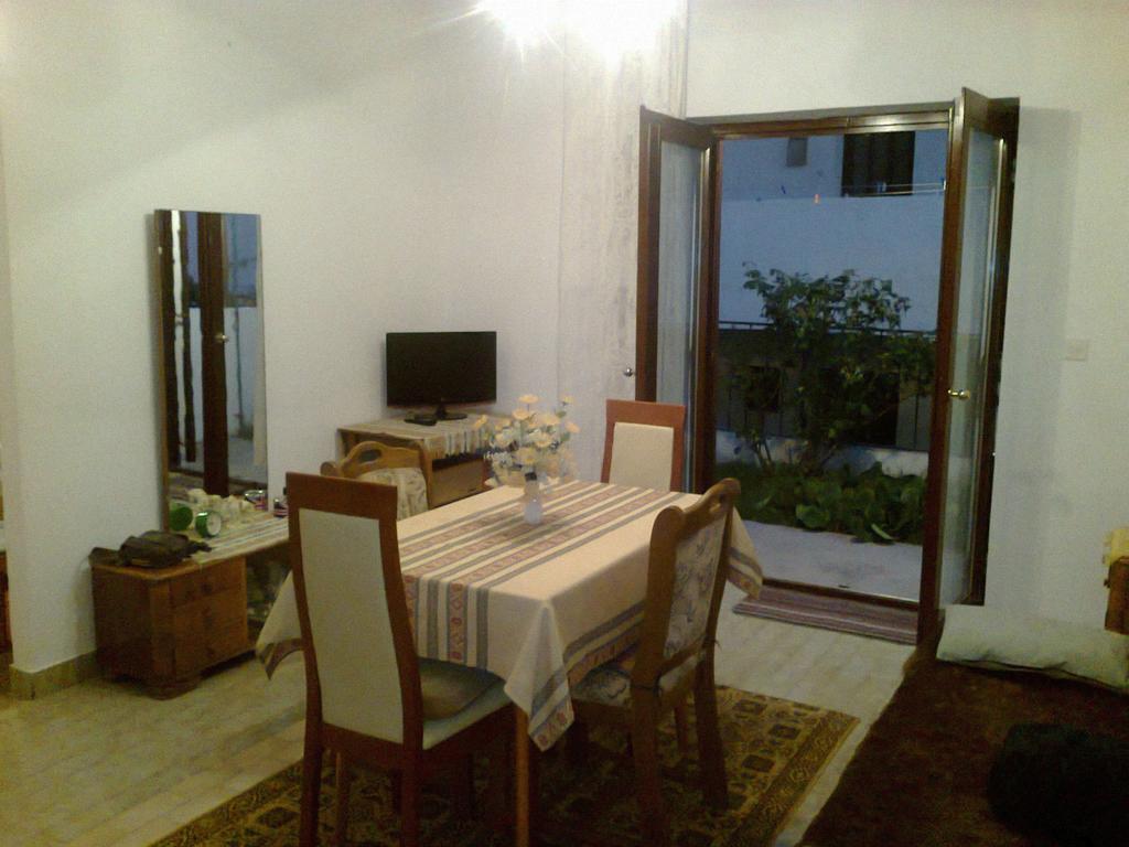 Apartment A1 Dugi Rat Phòng bức ảnh